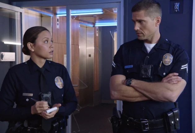 Превью из 1 сезона 13 серии сериала Новичок / Новобранец