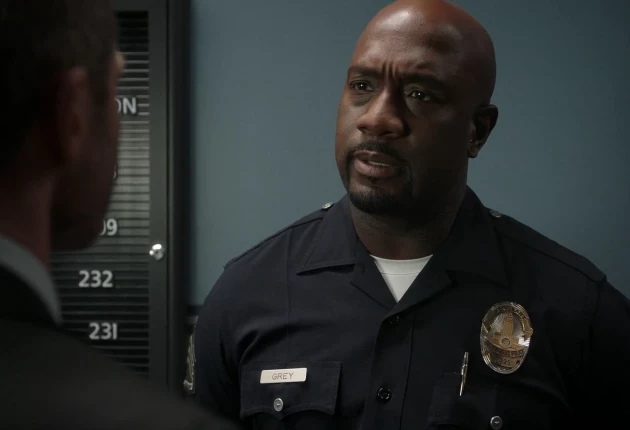 Превью из 4 сезона 7 серии сериала Новичок / Новобранец